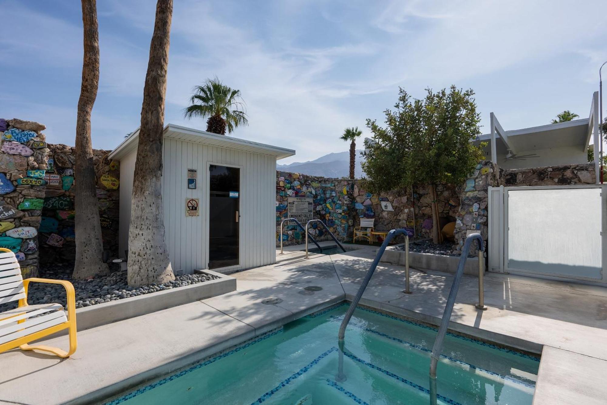Monkey Tree Hotel By Avantstay Stylish Hotel In Palm Springs W Pool Esterno foto