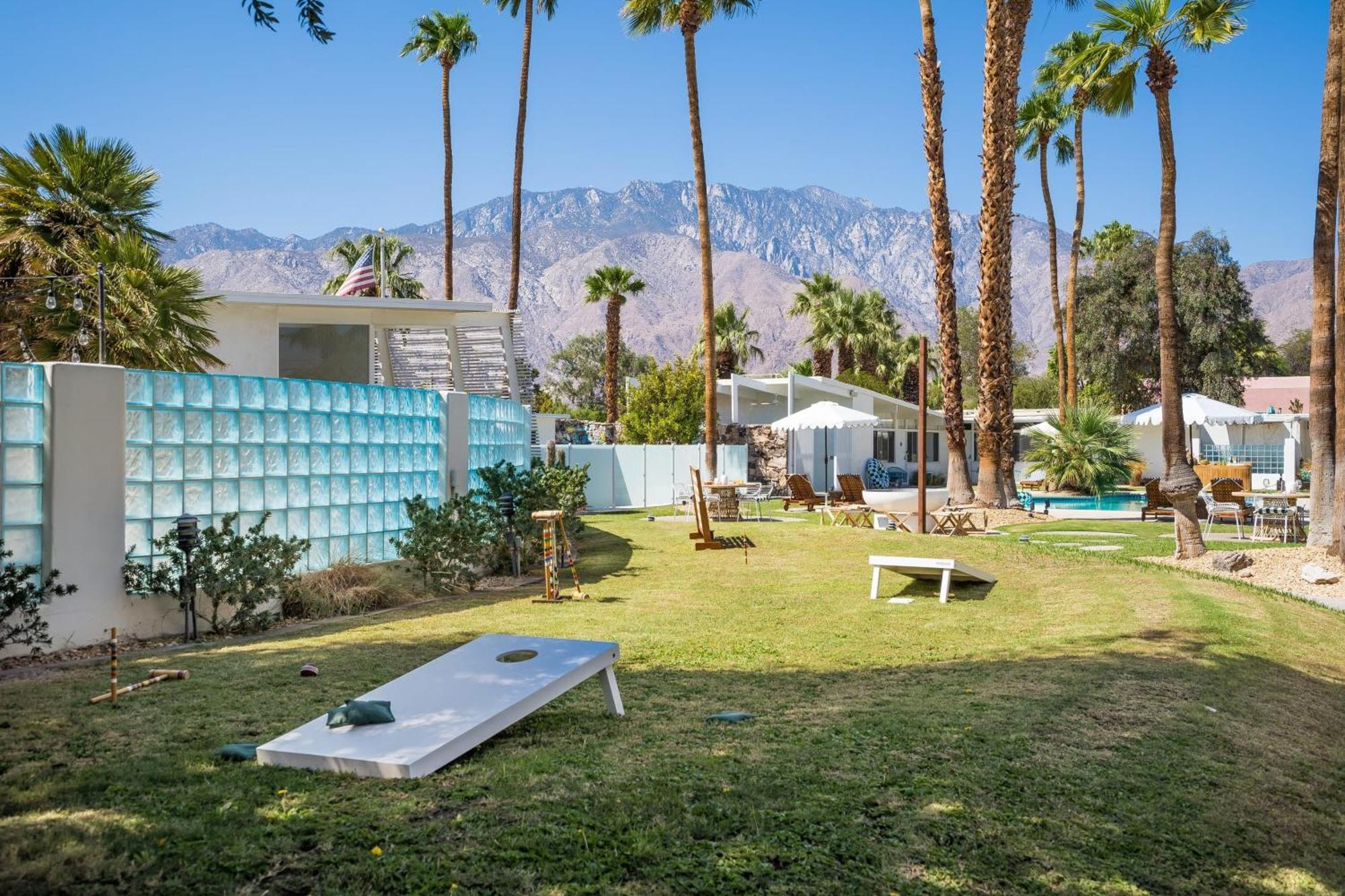 Monkey Tree Hotel By Avantstay Stylish Hotel In Palm Springs W Pool Esterno foto